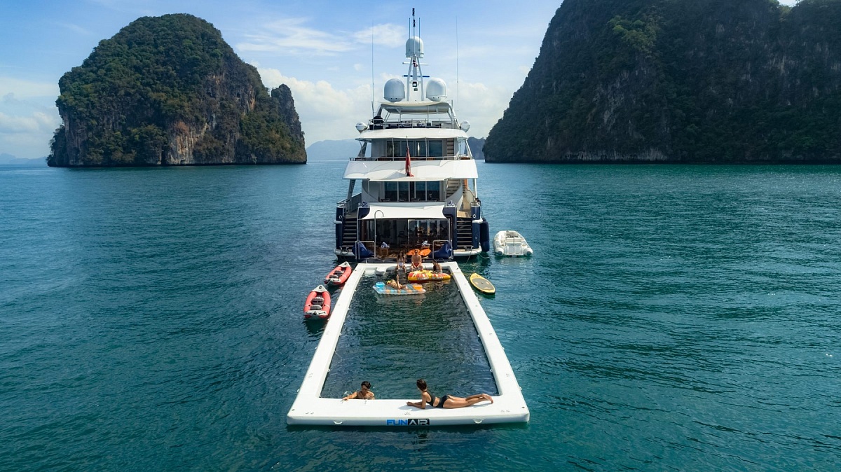 Аренда моторной яхты 	Heesen 129 Lady Azul на Пхукете